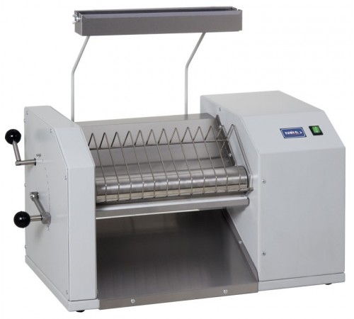 Машина тесторозкачувальна з просіювачем для муки МТЕ-МП