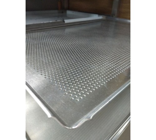 Деко алюмінієве Brillis 780х580х10 перфороване