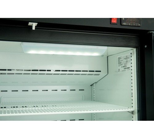 Шкаф холодильний зі скляними дверима Polair DM102-Bravo з замк.