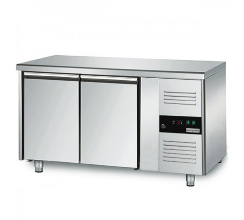 Холодильний стіл GGM GASTRO KTS147ND 1,36 x 0,7м
