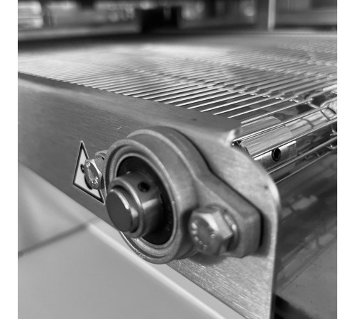 Піч для піци Apach AMT 40 конвеєрна