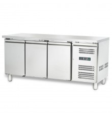 Стіл холодильний Hurakan HKN-GXRC3GN 3-дверний