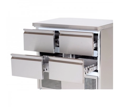 Холодильний стіл GGM GASTRO SAG97E4ND 0,9 x 0,7м