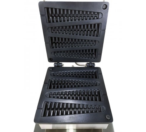 Вафельниця Lolly Waffle пайн (ялинка) GoodFood WB1P