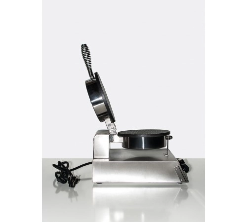 Вафельниця EWT INOX TRWB01