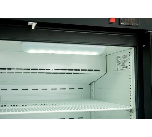 Шкаф холодильний зі скляними дверима Polair DM102-Bravo з замк.