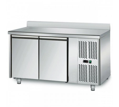 Холодильний стіл GGM GASTRO KTS147AN 1,36 x 0,7м