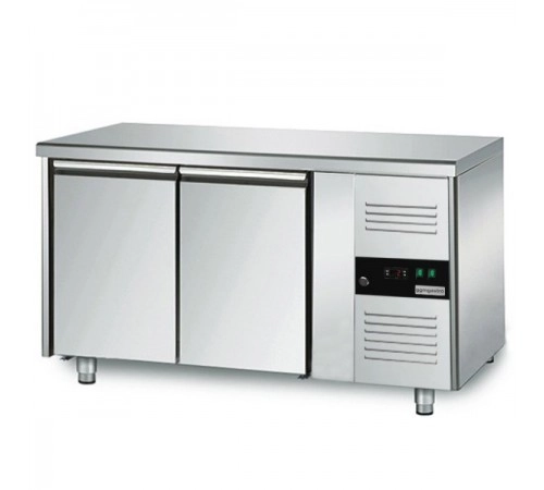 Холодильний стіл GGM GASTRO KTS147ND 1,36 x 0,7м