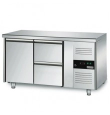 Холодильний стіл GGM KTS147AN #SBS1212 1,36 x 0,7м